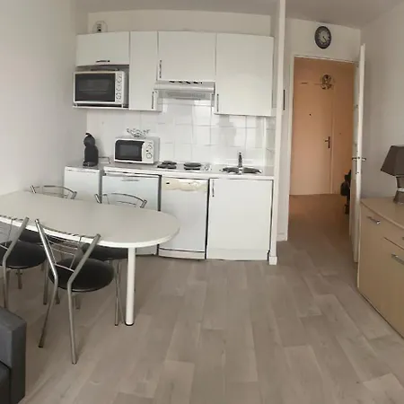 Cap Des Pins * كويند